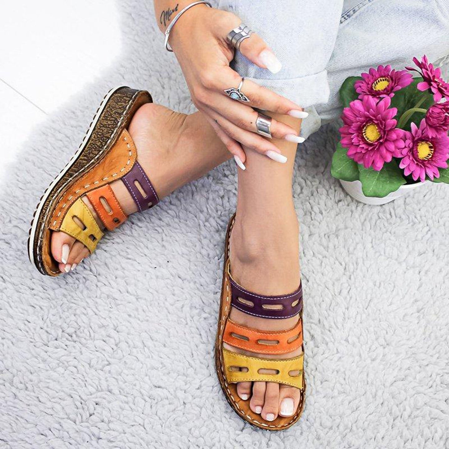 CHIC AND COMFY OPEN TOE SANDALS